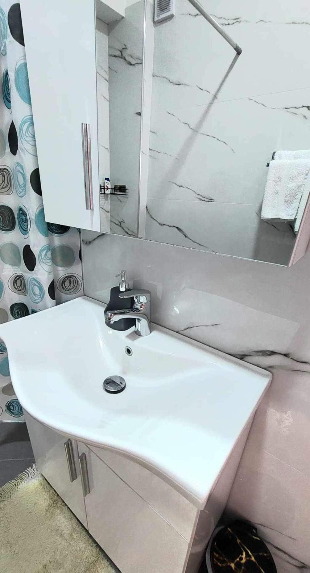 Godard Apartments Vlorë Εξωτερικό φωτογραφία